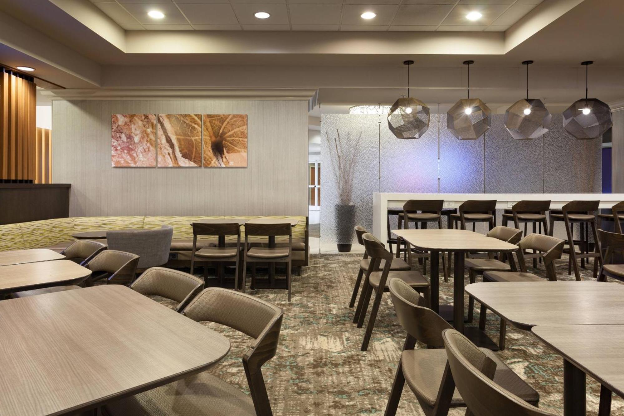 Springhill By Marriott Orlando Buena Vista In Marriott Village Hotel